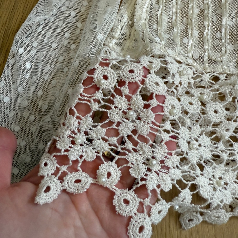 zara Elegant Lace Detail White Top - Picture 3 of 5
